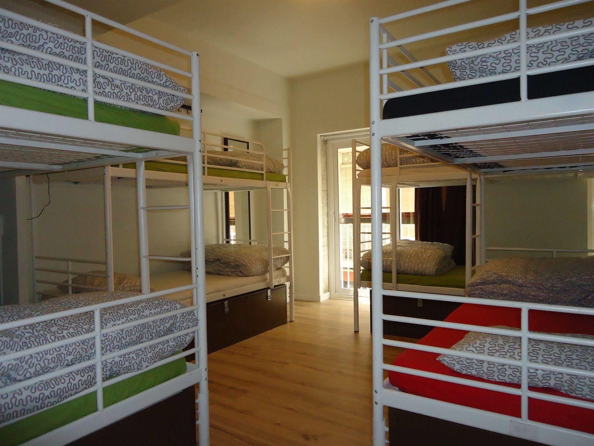 Gracia City Hostel Βαρκελώνη Εξωτερικό φωτογραφία Hostel in Barcelona