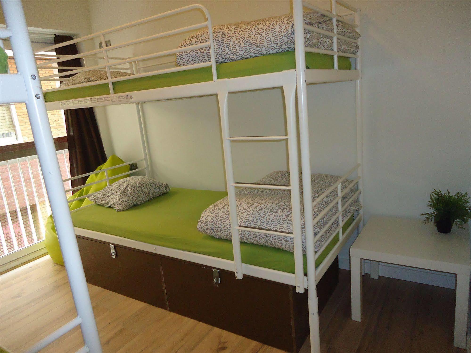 Gracia City Hostel Βαρκελώνη Εξωτερικό φωτογραφία A bunk bed